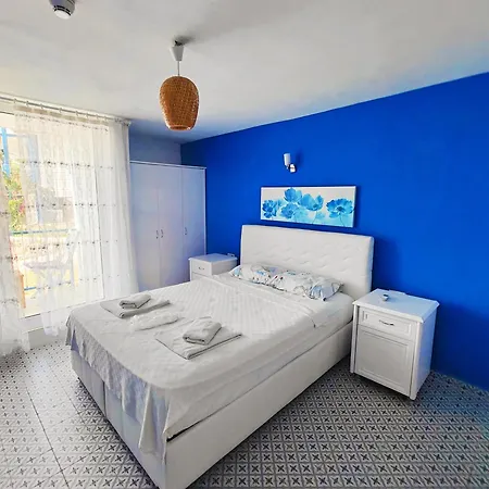 Mavi Akvaryum Sogut (Aegean)